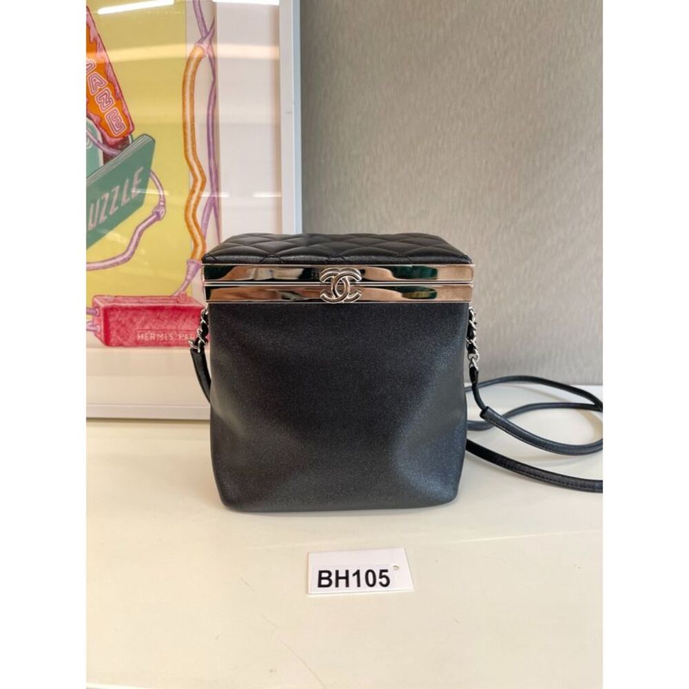 Chanel Women Pre-Loved Bag Very Good Condition
